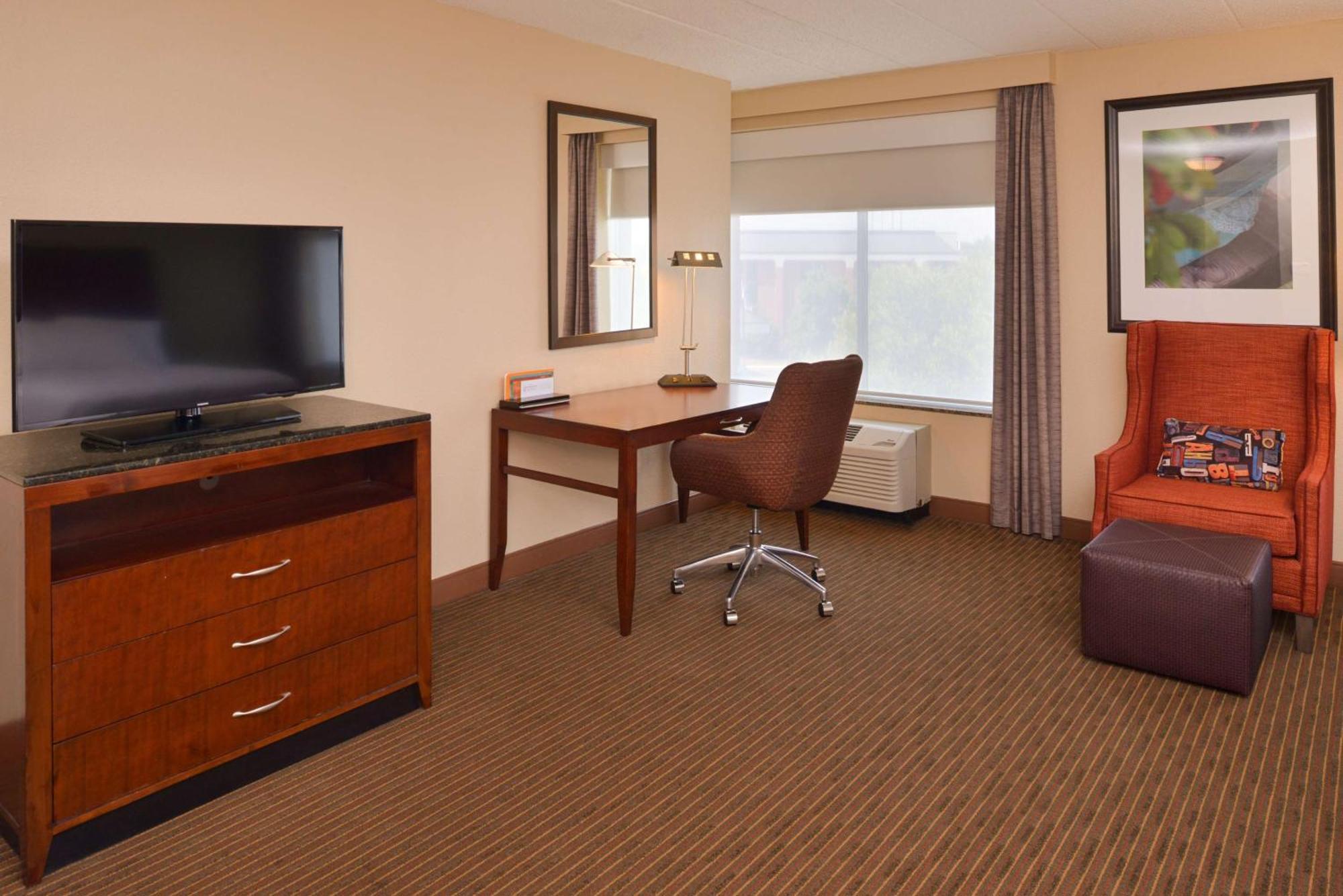 Hilton Garden Inn White Marsh Exterior photo