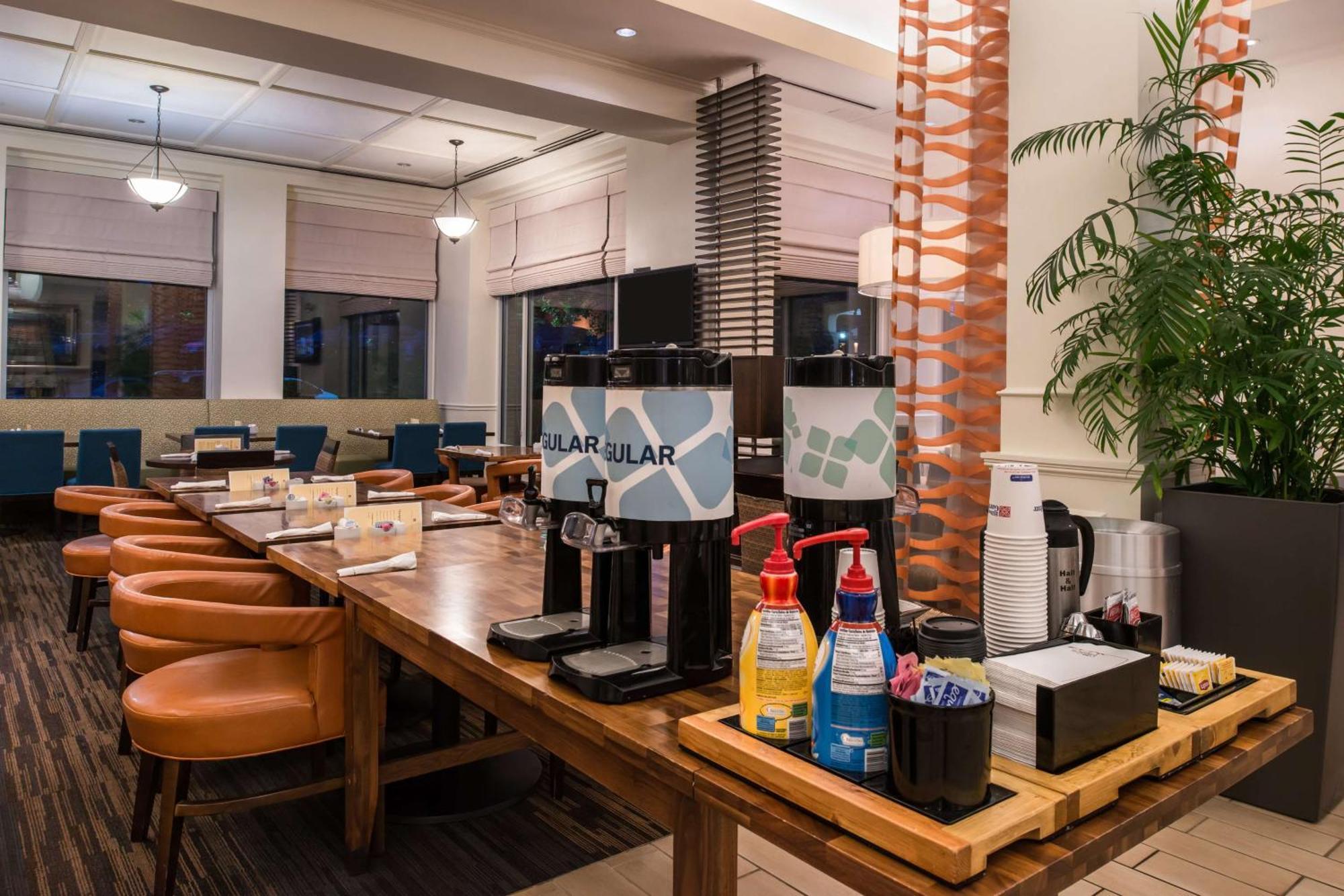 Hilton Garden Inn White Marsh Exterior photo