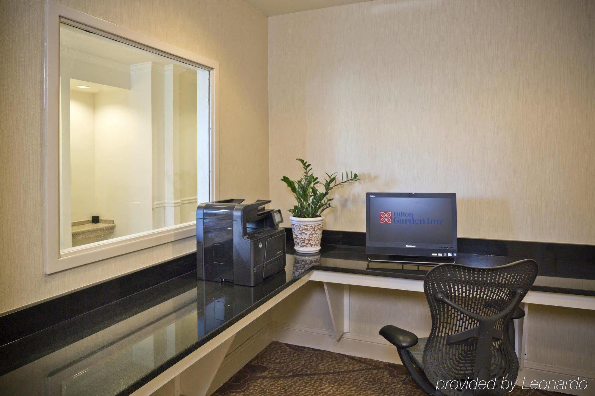 Hilton Garden Inn White Marsh Exterior photo