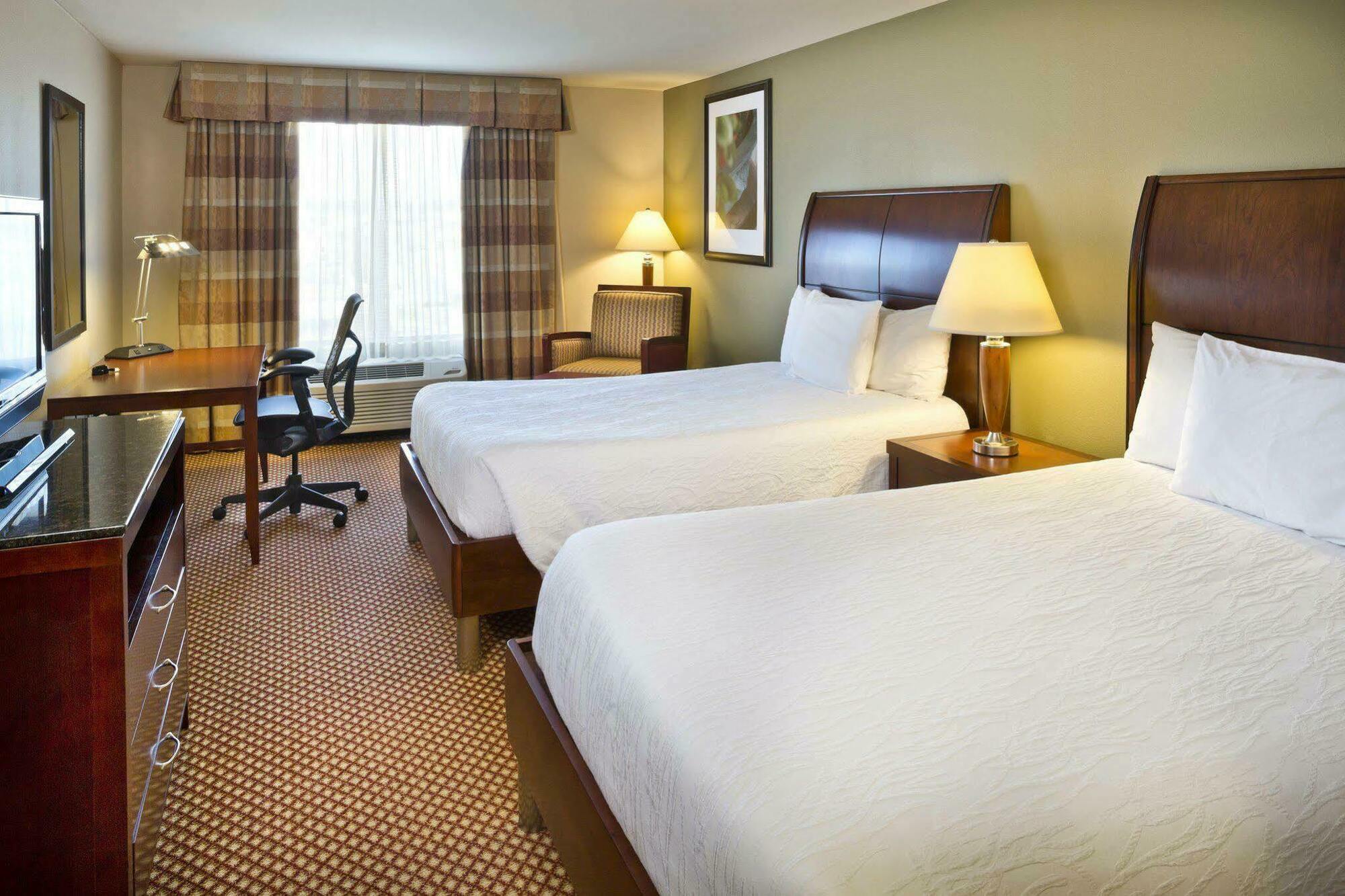 Hilton Garden Inn White Marsh Exterior photo